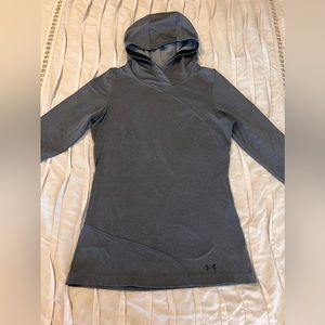 Under Armour Hoodie Womens Size Small Gray Fitted Cold Gear Sweater Athletic